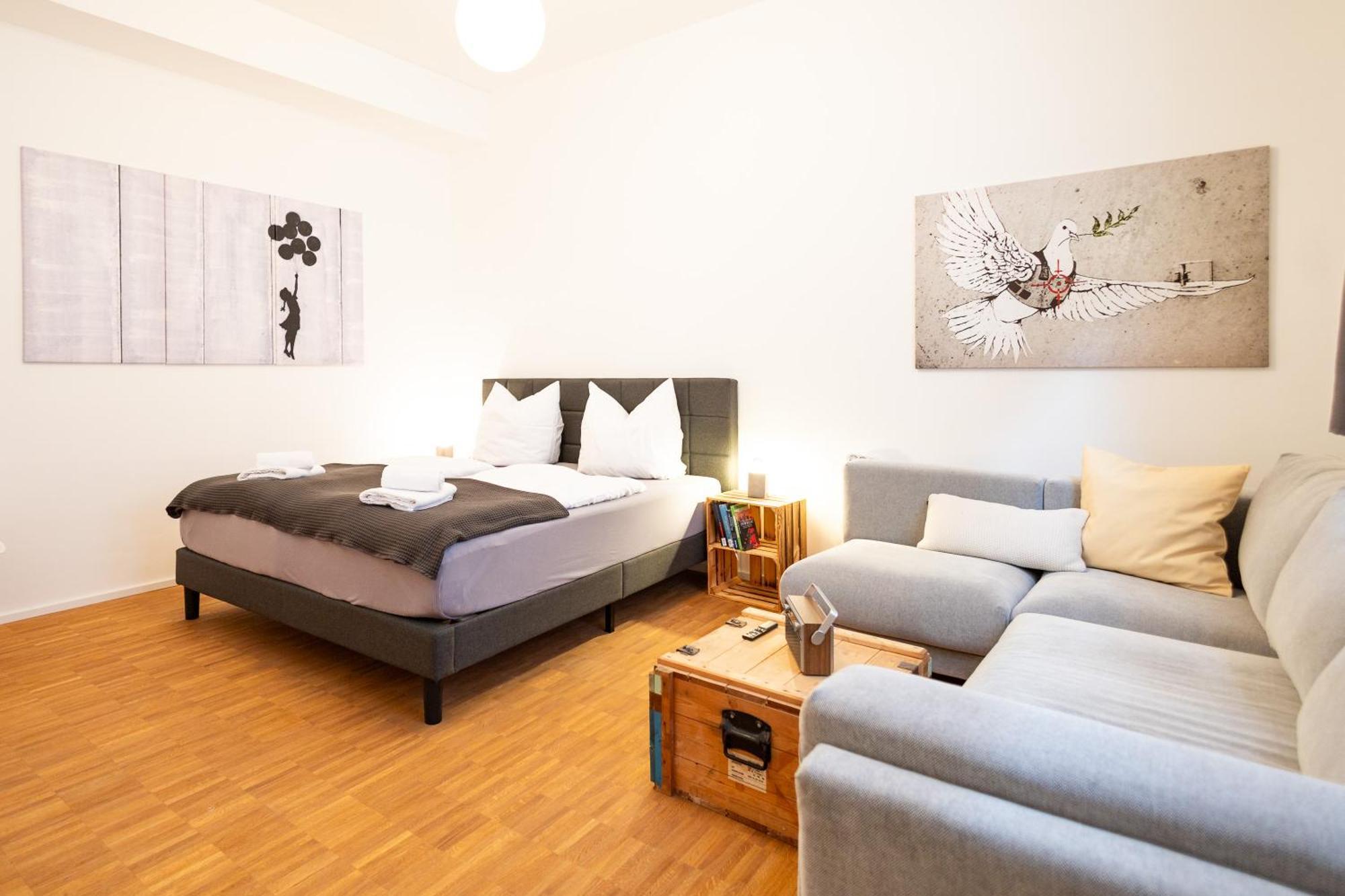 Ko-Living - Beatles Und Banksy Suites & Studios Am Eselsbrunnen - Altstadt - Kueche Halle  Kültér fotó