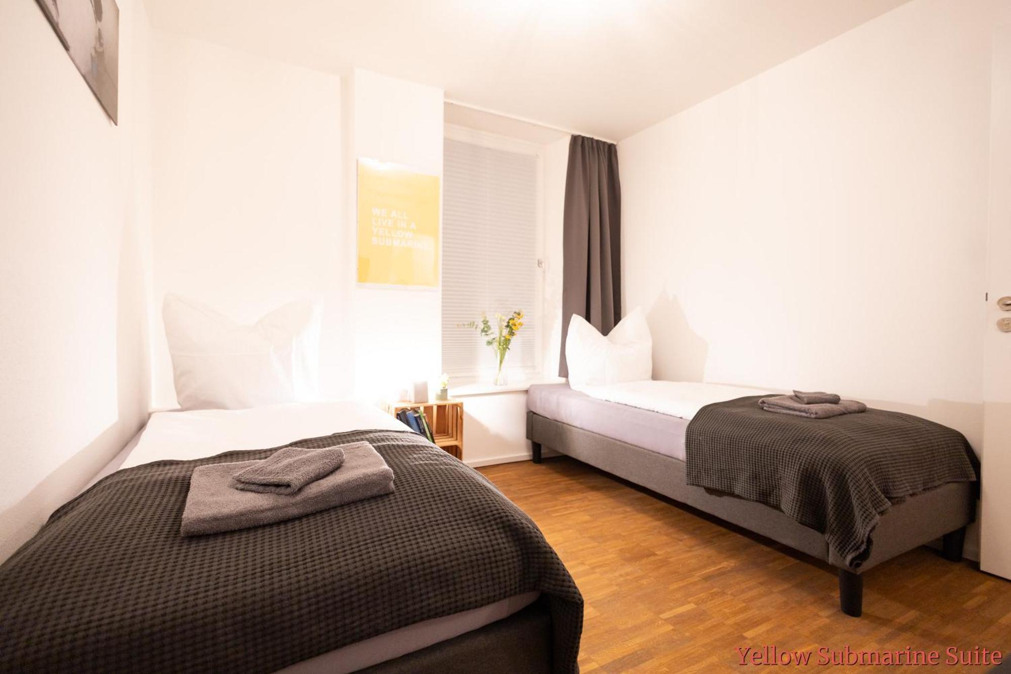 Ko-Living - Beatles Und Banksy Suites & Studios Am Eselsbrunnen - Altstadt - Kueche Halle  Kültér fotó